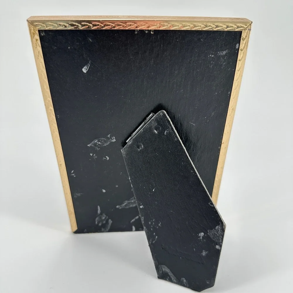Vintage Intercraft Gold Tone Etched Metal 5x7 Tabletop Picture Frame Chevron